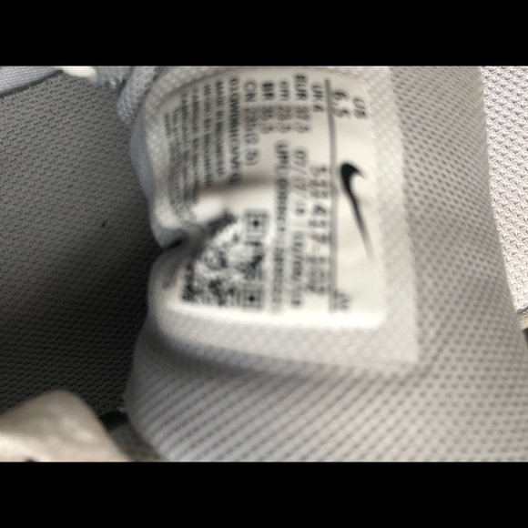 💥ANY OFFERS??Women’s Nike Sneaker💥 - Picture 5 of 5